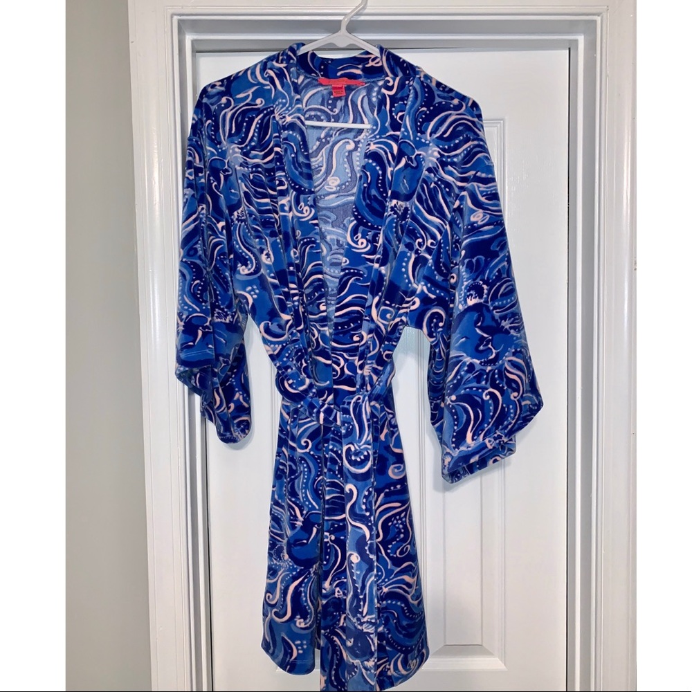Lilly Pulitzer Elaine Robe in Whispurr